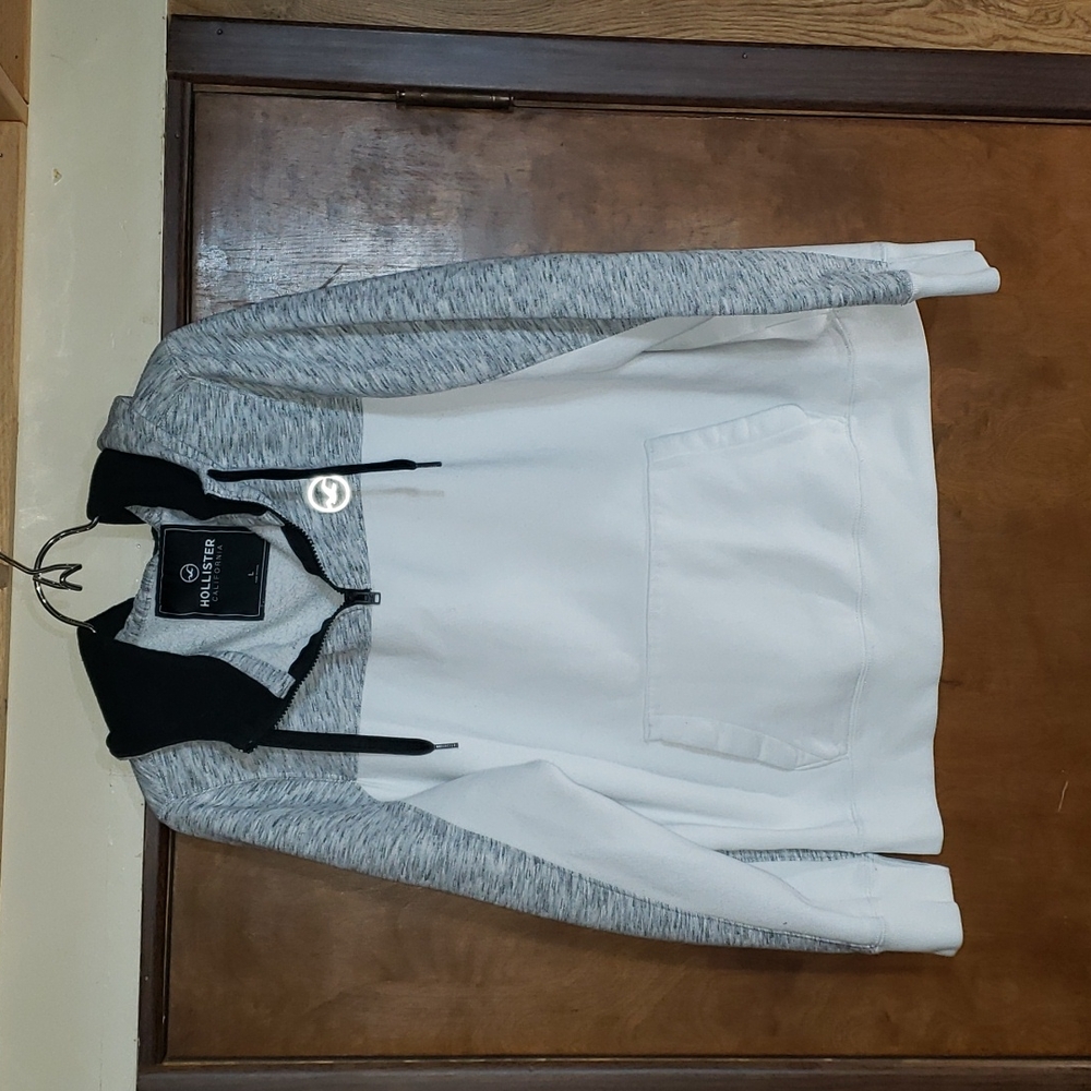 Hollister California Hoodie Size Large